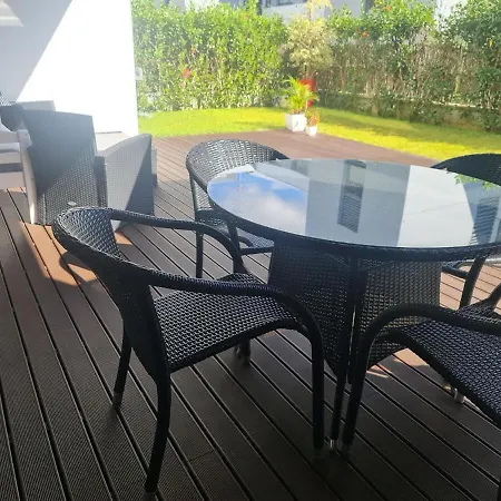 Peaceful アパート フンシャル