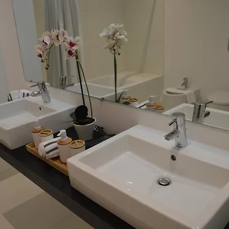 アパート Peaceful フンシャル