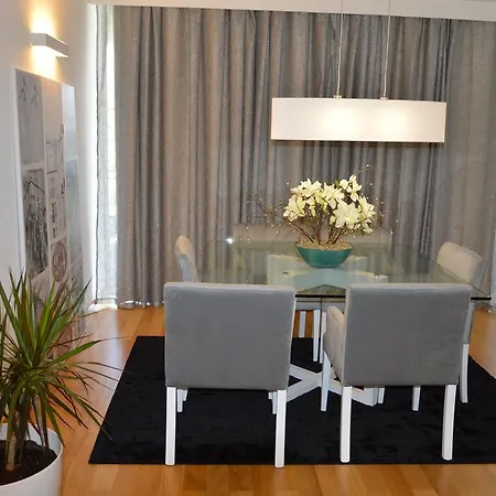 アパート Peaceful フンシャル