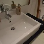 Peaceful דירה *